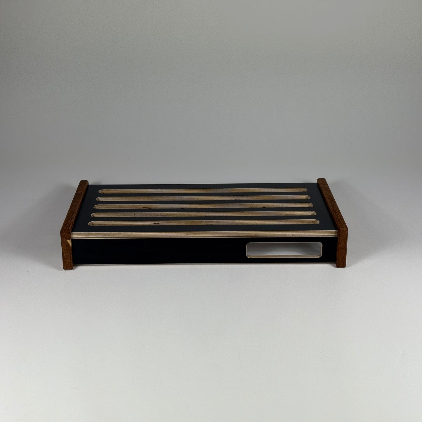 Pedalboard "Simple" - 50cm x 38cm - schwarz - Perfekt für E-Gitarre, Akustik-Gitarre und mehr!